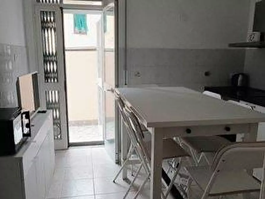 Immagine 5 di Appartamento in vendita  a Livorno