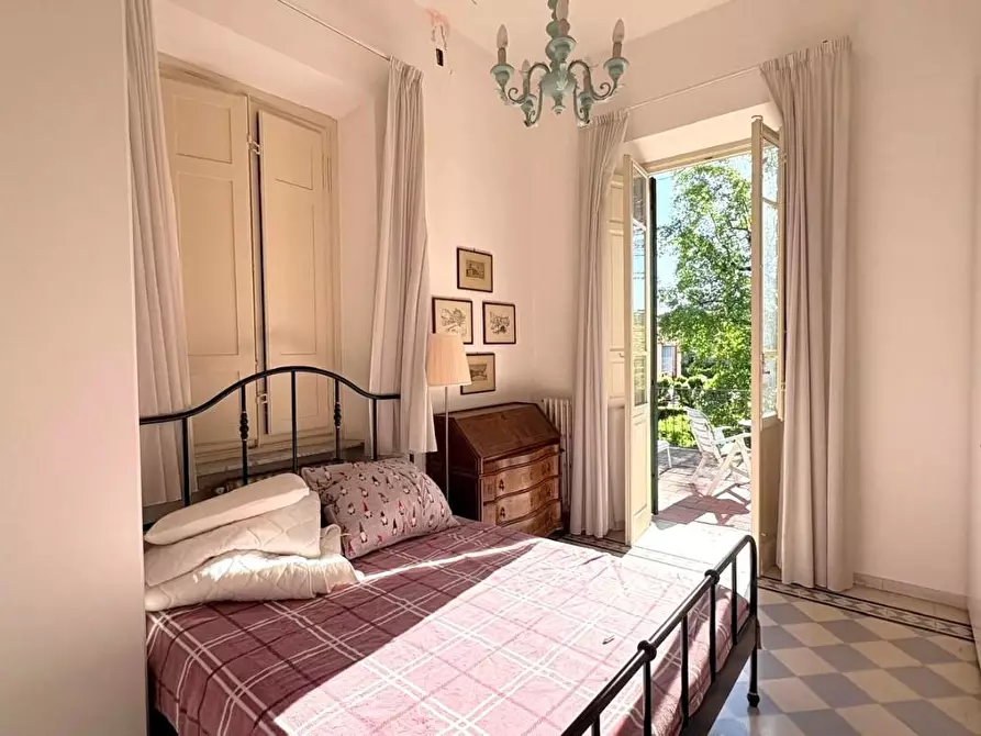 Immagine 16 di Villa in vendita  a Lucca