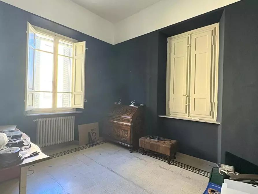 Immagine 11 di Villa in vendita  a Lucca