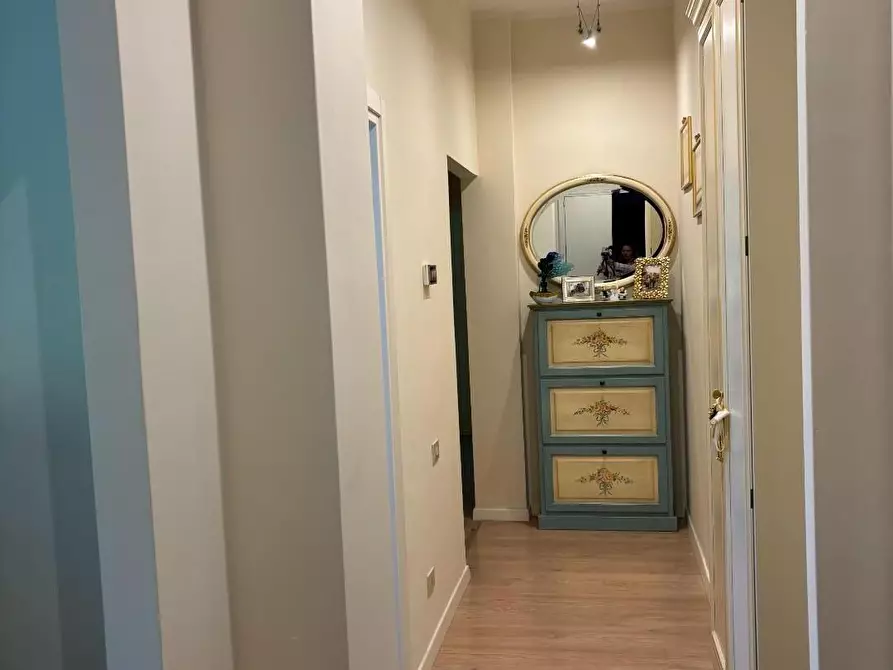 Immagine 9 di Appartamento in vendita  a Siena