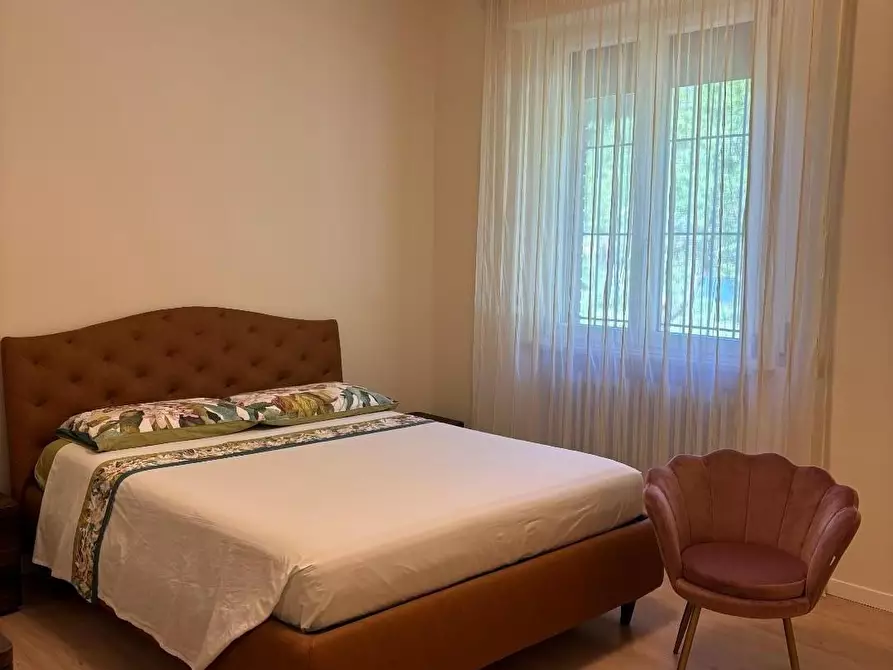 Immagine 16 di Appartamento in vendita  a Siena