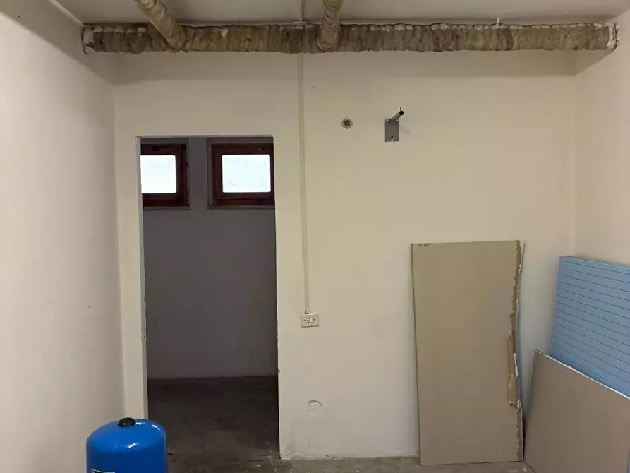 Immagine 25 di Appartamento in vendita  a Siena