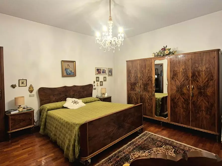 Immagine 38 di Casa bifamiliare in vendita  a Capannori