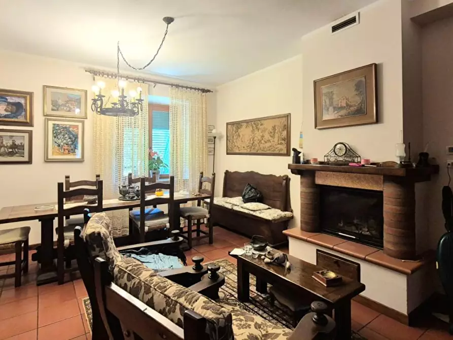Immagine 30 di Casa bifamiliare in vendita  a Capannori
