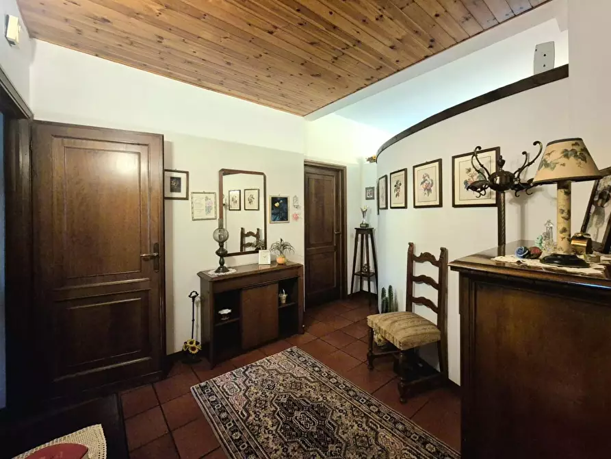 Immagine 35 di Casa bifamiliare in vendita  a Capannori