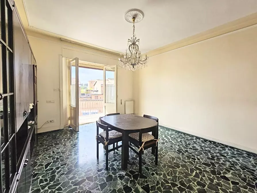 Immagine 13 di Villa in vendita  a Siena