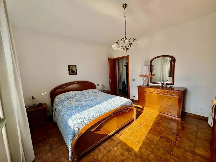 Immagine 17 di Appartamento in vendita  a Gambassi Terme