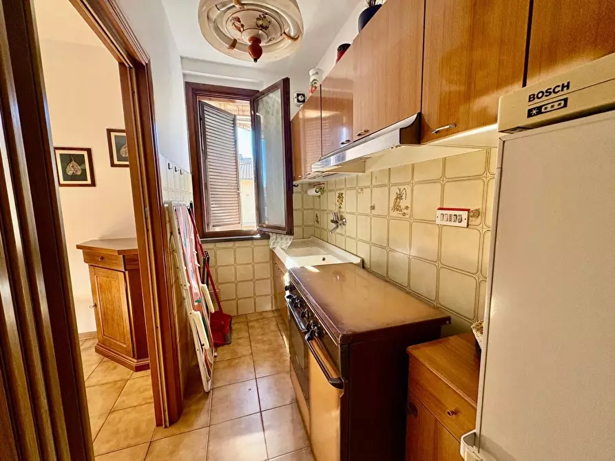 Immagine 8 di Appartamento in vendita  a Gambassi Terme