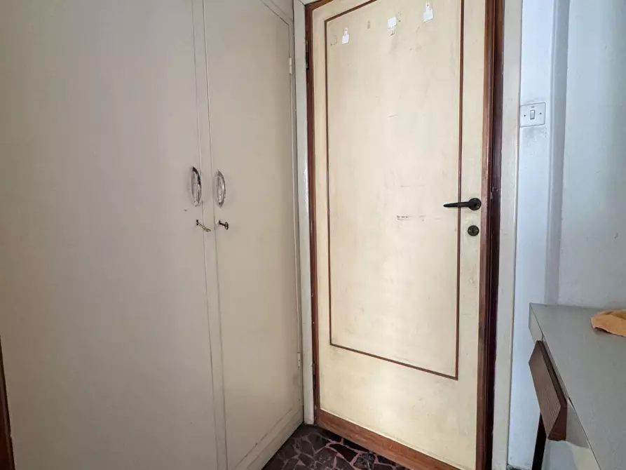 Immagine 13 di Appartamento in vendita  a Pisa