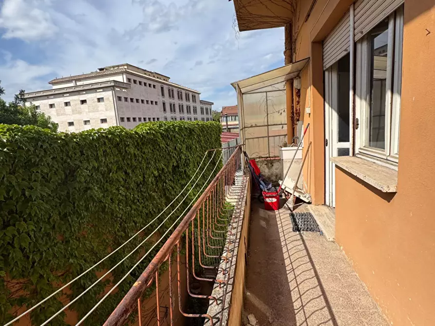 Immagine 10 di Appartamento in vendita  a Pisa