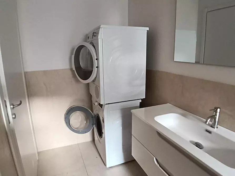 Immagine 14 di Appartamento in affitto  a Fucecchio
