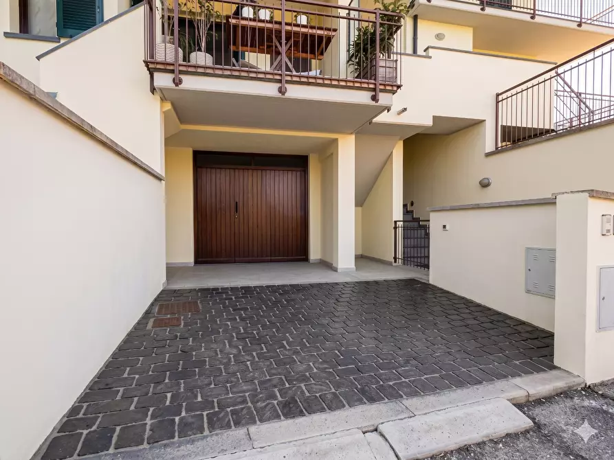 Immagine 15 di Appartamento in vendita  a Rosignano Marittimo