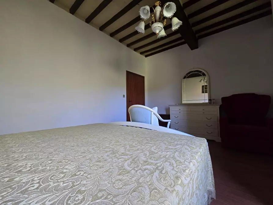 Immagine 32 di Appartamento in vendita  a Sovicille