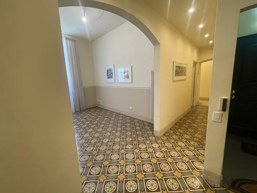 Immagine 25 di Appartamento in vendita  a Lucca