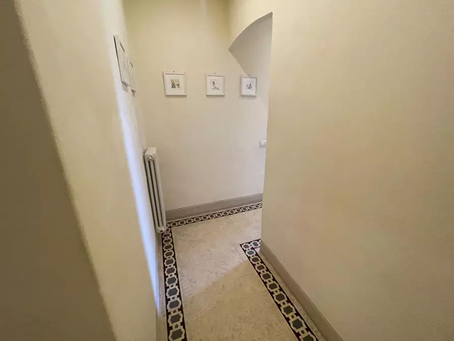 Immagine 44 di Appartamento in vendita  a Lucca