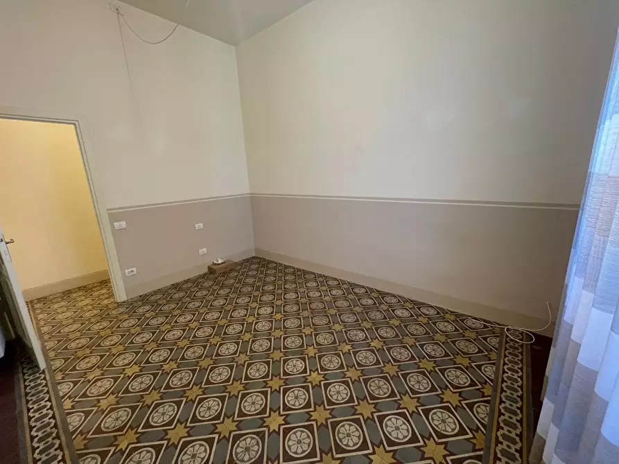 Immagine 31 di Appartamento in vendita  a Lucca