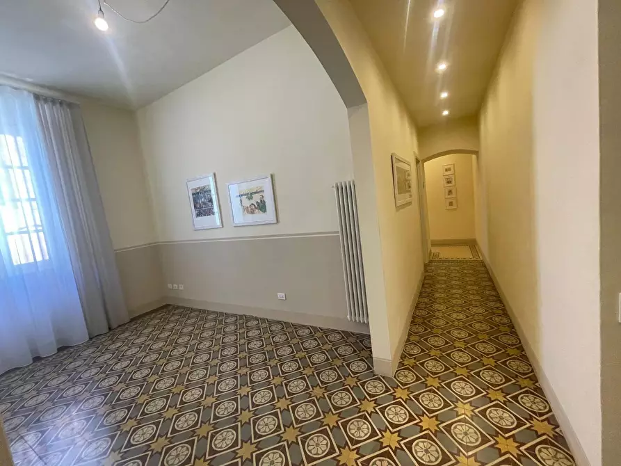 Immagine 26 di Appartamento in vendita  a Lucca