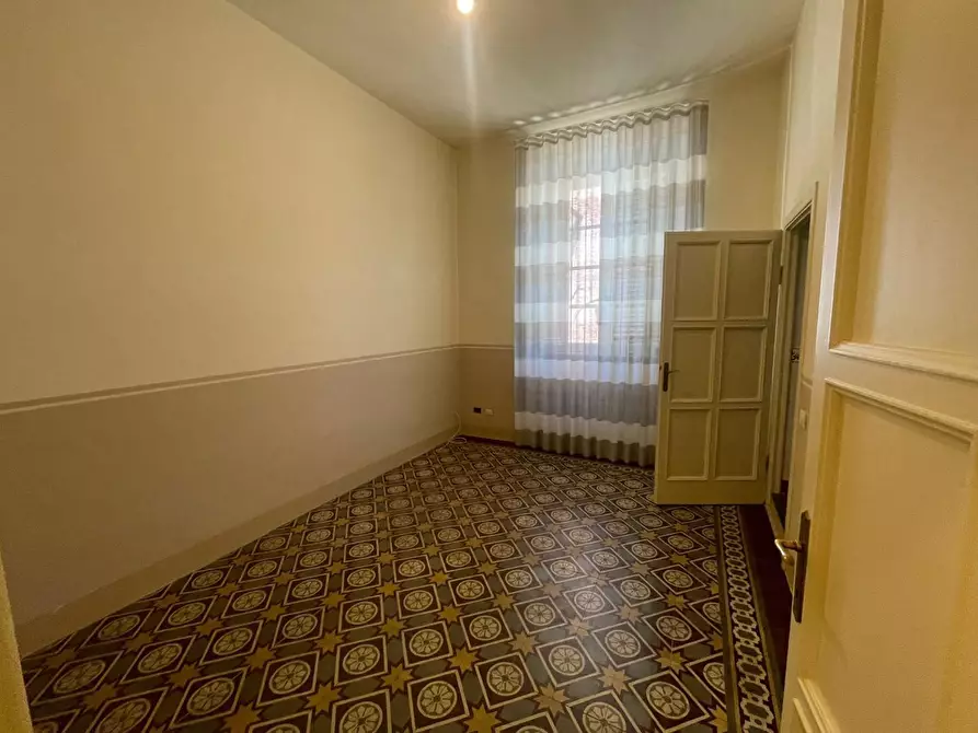 Immagine 28 di Appartamento in vendita  a Lucca