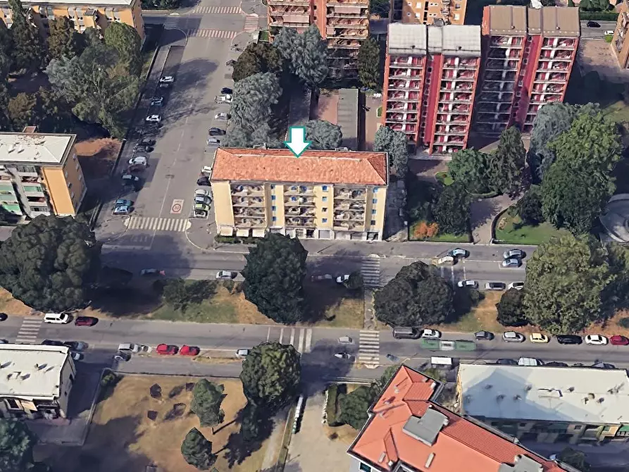 Immagine 3 di Magazzino in vendita  a Milano