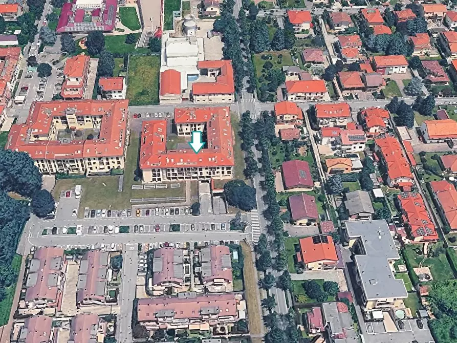 Immagine 2 di Garage in vendita  a Grezzago