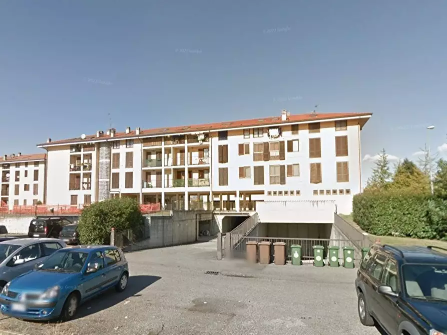 Immagine 1 di Garage in vendita  a Grezzago