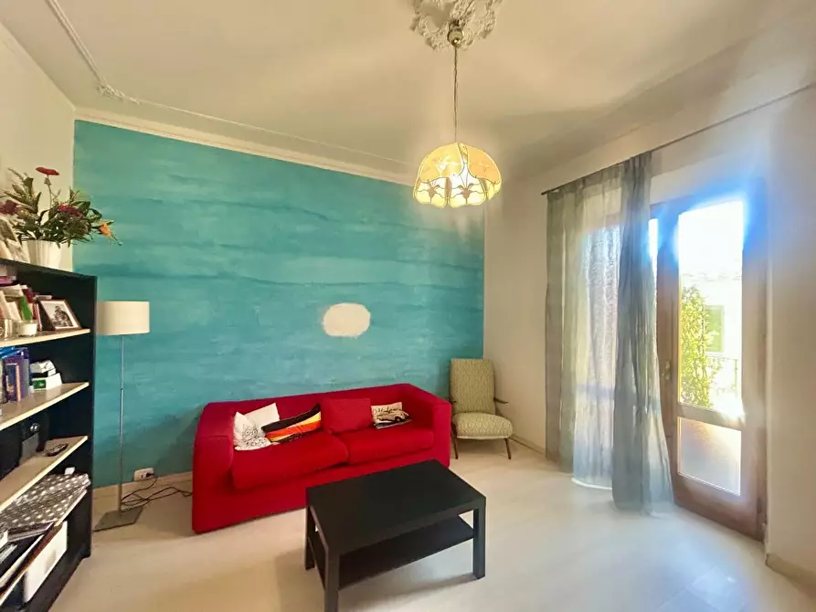 Immagine 1 di Appartamento in vendita  a Siena