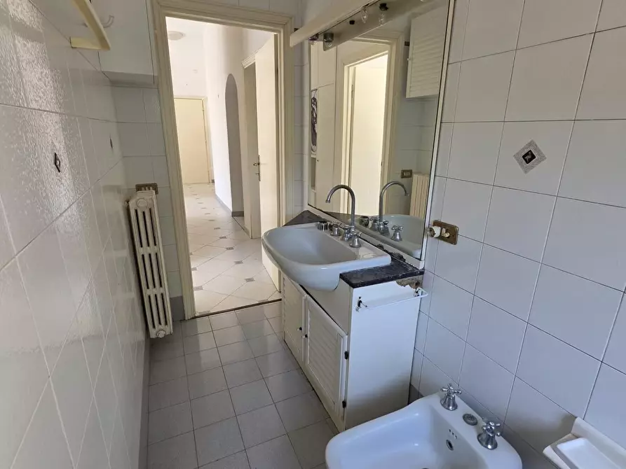 Immagine 22 di Appartamento in vendita  a Cascina