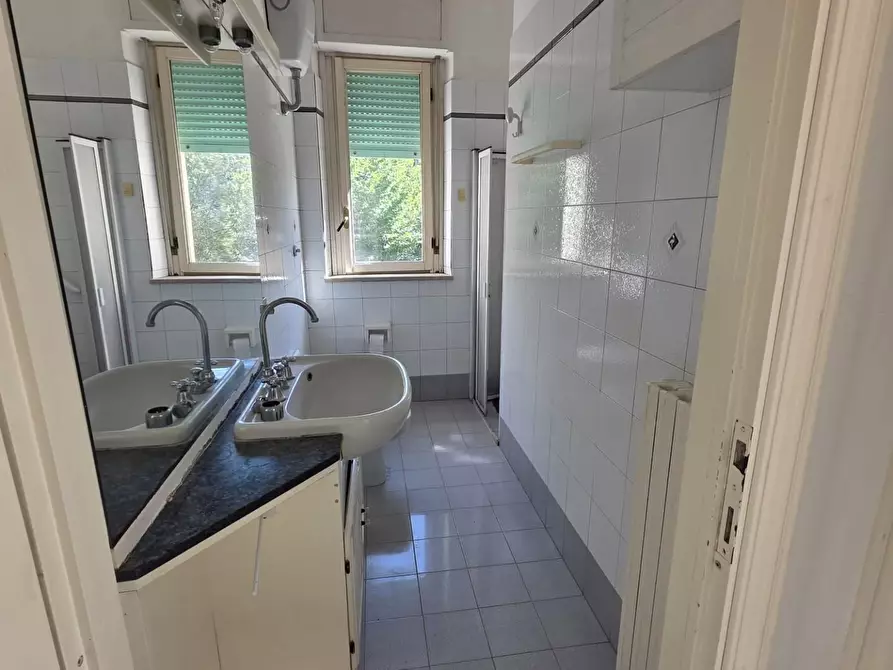 Immagine 21 di Appartamento in vendita  a Cascina