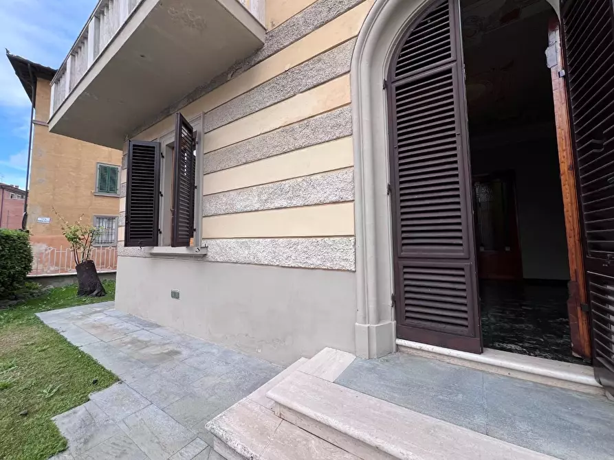 Immagine 4 di Villa in vendita  a Castelfiorentino