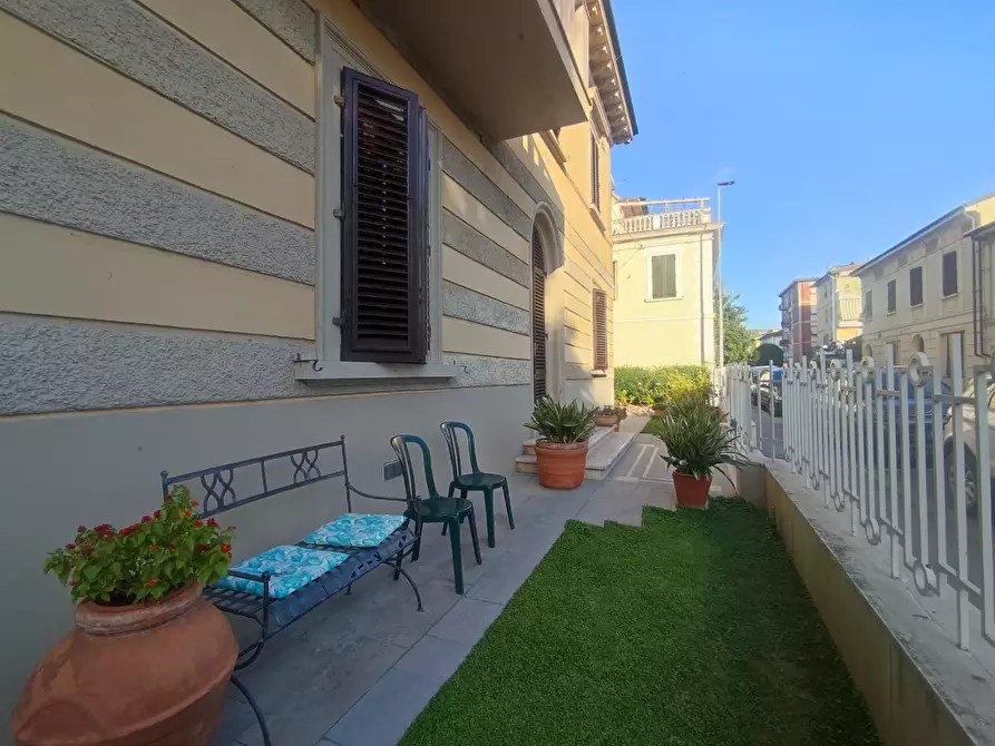 Immagine 7 di Villa in vendita  a Castelfiorentino