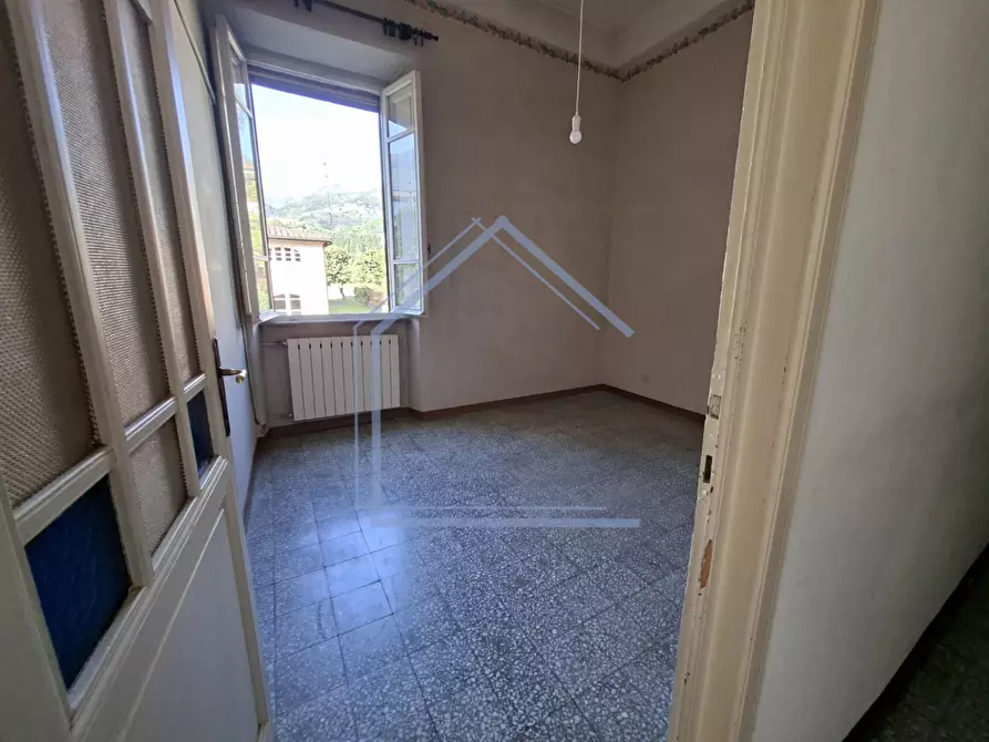 Immagine 17 di Porzione di casa in vendita  a Camaiore