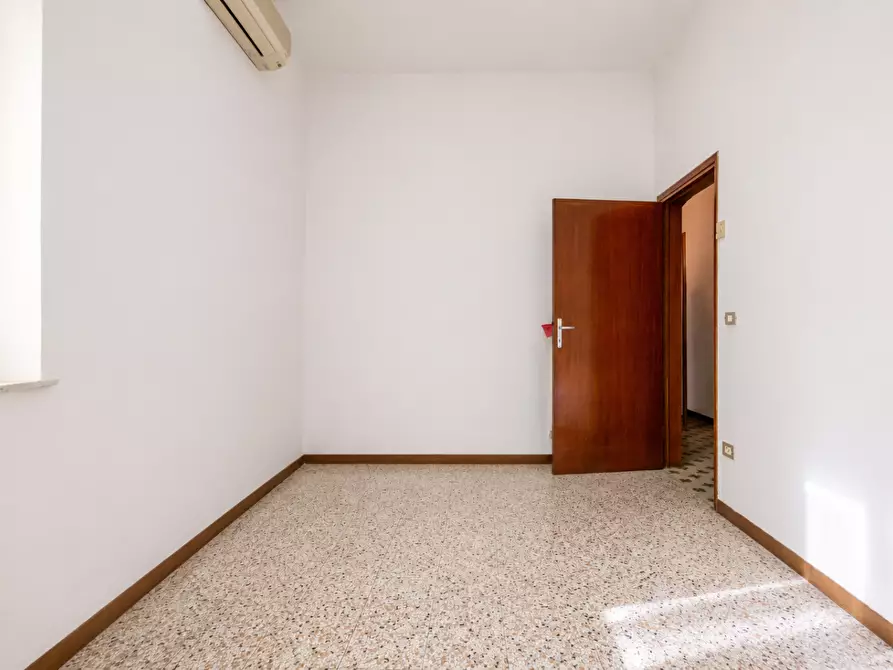 Immagine 16 di Appartamento in vendita  a Cascina