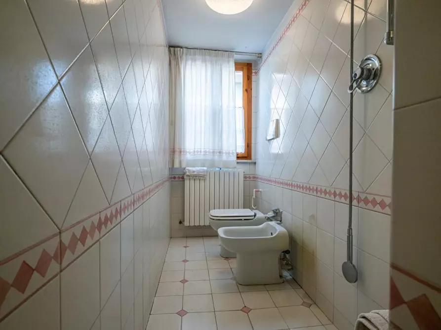 Immagine 15 di Appartamento in vendita  a Cascina