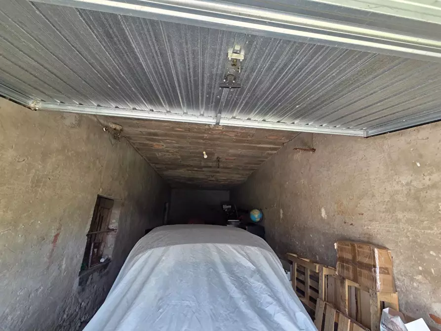 Immagine 21 di Rustico / casale in vendita  a Capannori