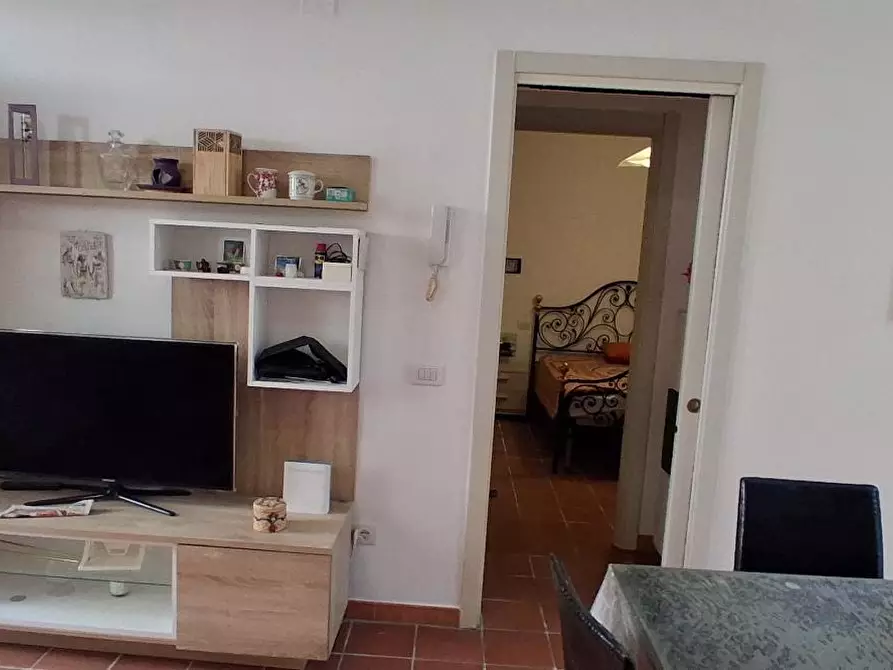 Immagine 14 di Appartamento in vendita  a Lucca