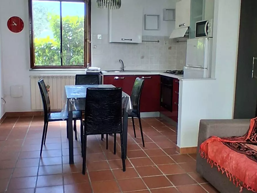 Immagine 2 di Appartamento in vendita  a Lucca
