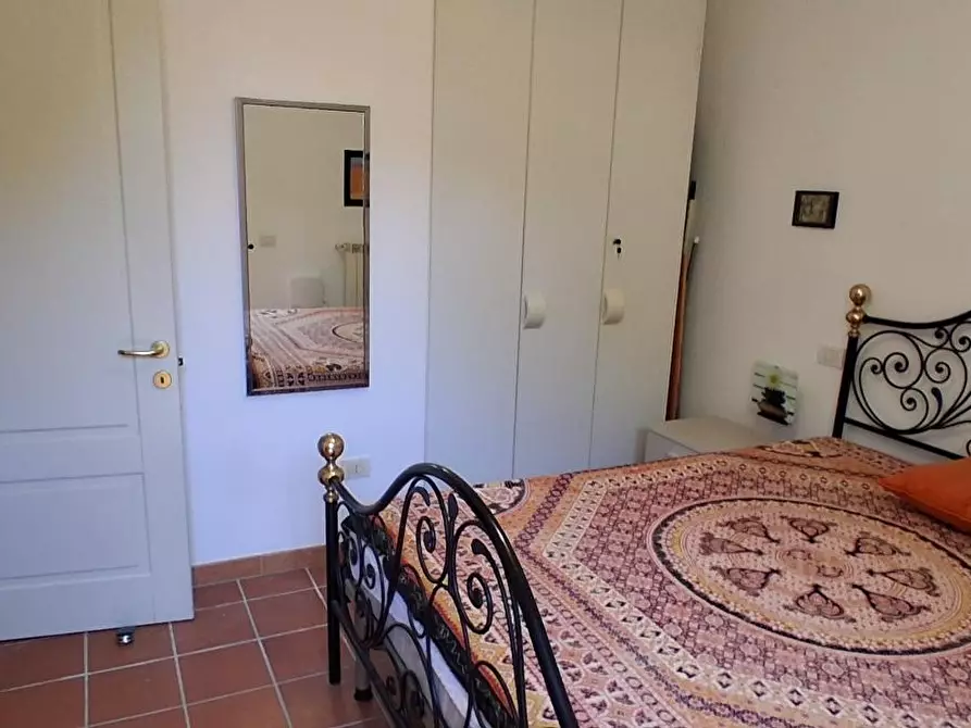 Immagine 13 di Appartamento in vendita  a Lucca