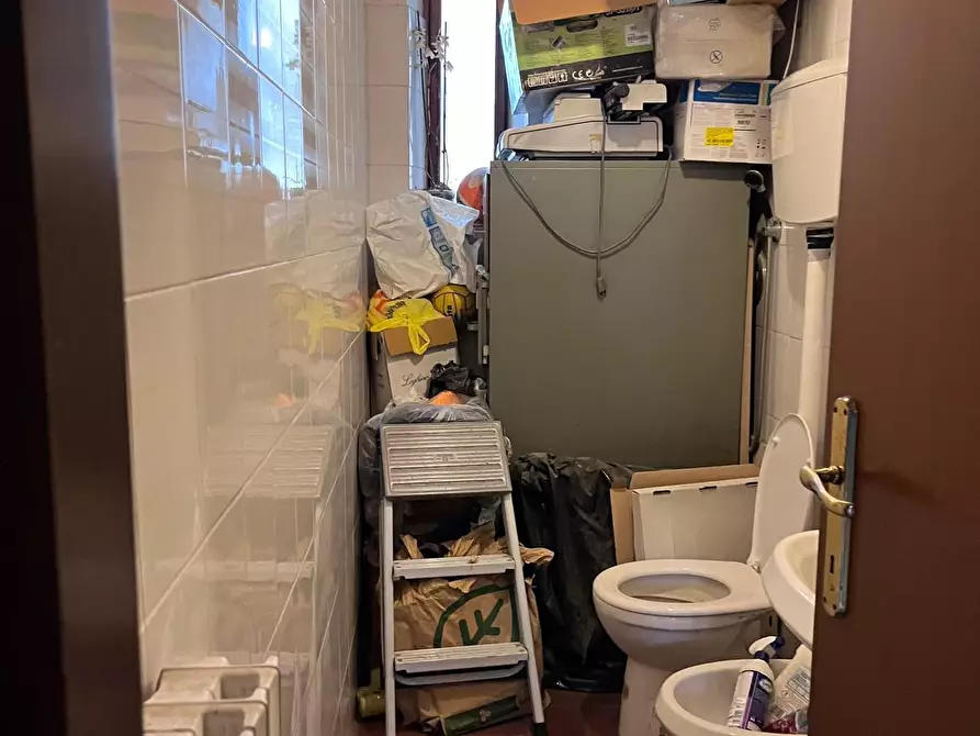 Immagine 3 di Ufficio in affitto  a San Giuliano Terme