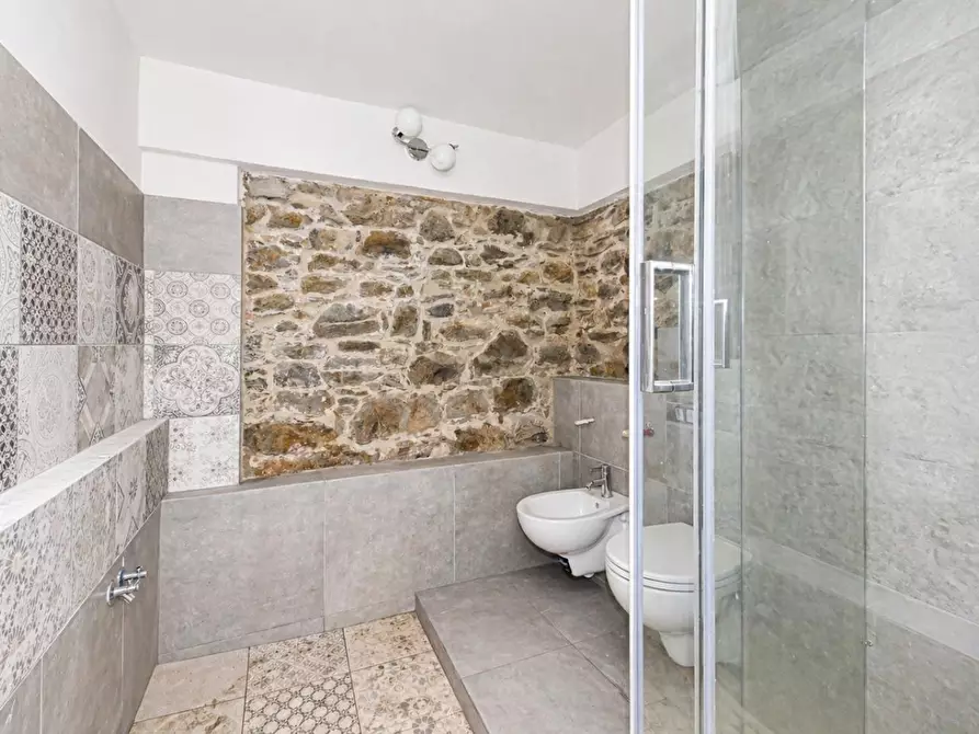 Immagine 37 di Casa semindipendente in vendita  a Tresana