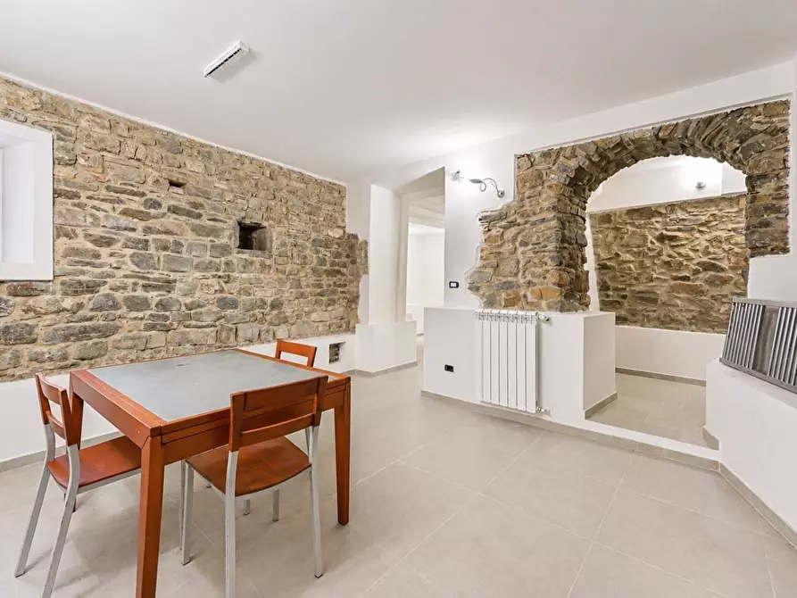 Immagine 38 di Casa semindipendente in vendita  a Tresana