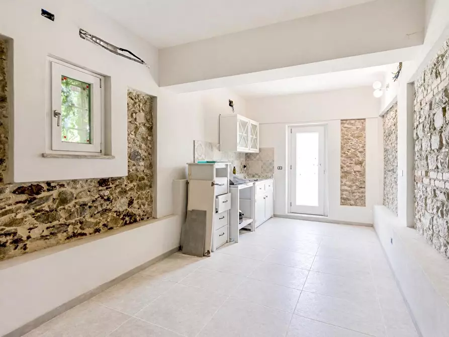 Immagine 33 di Casa semindipendente in vendita  a Tresana