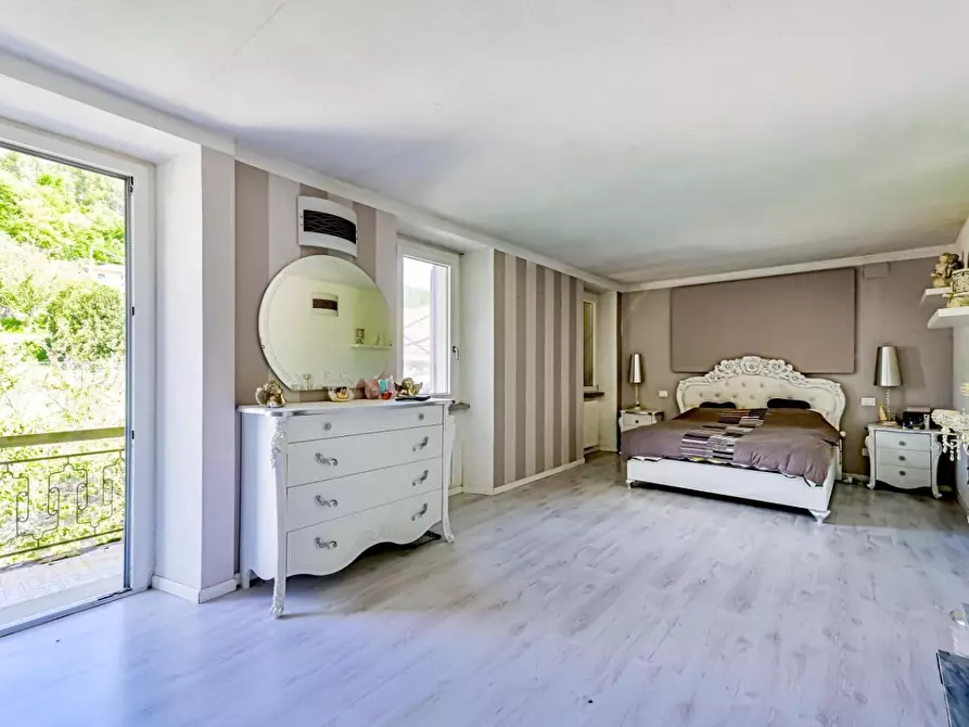 Immagine 18 di Casa semindipendente in vendita  a Tresana