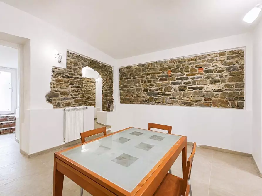 Immagine 39 di Casa semindipendente in vendita  a Tresana