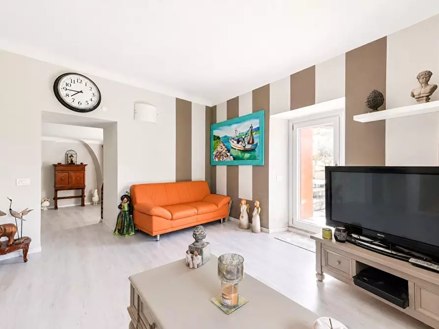 Immagine 7 di Casa semindipendente in vendita  a Tresana