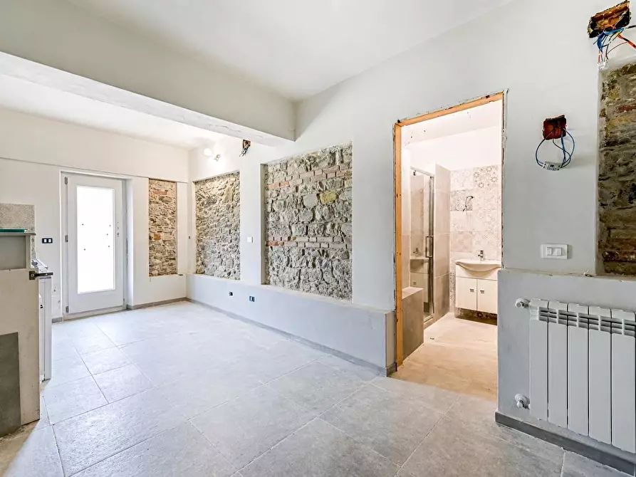 Immagine 34 di Casa semindipendente in vendita  a Tresana