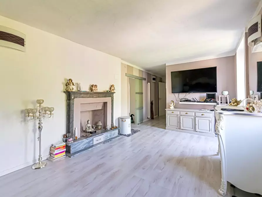 Immagine 19 di Casa semindipendente in vendita  a Tresana