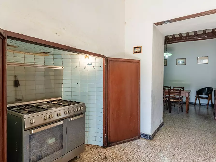 Immagine 6 di Immobile di prestigio in vendita  a Vicopisano