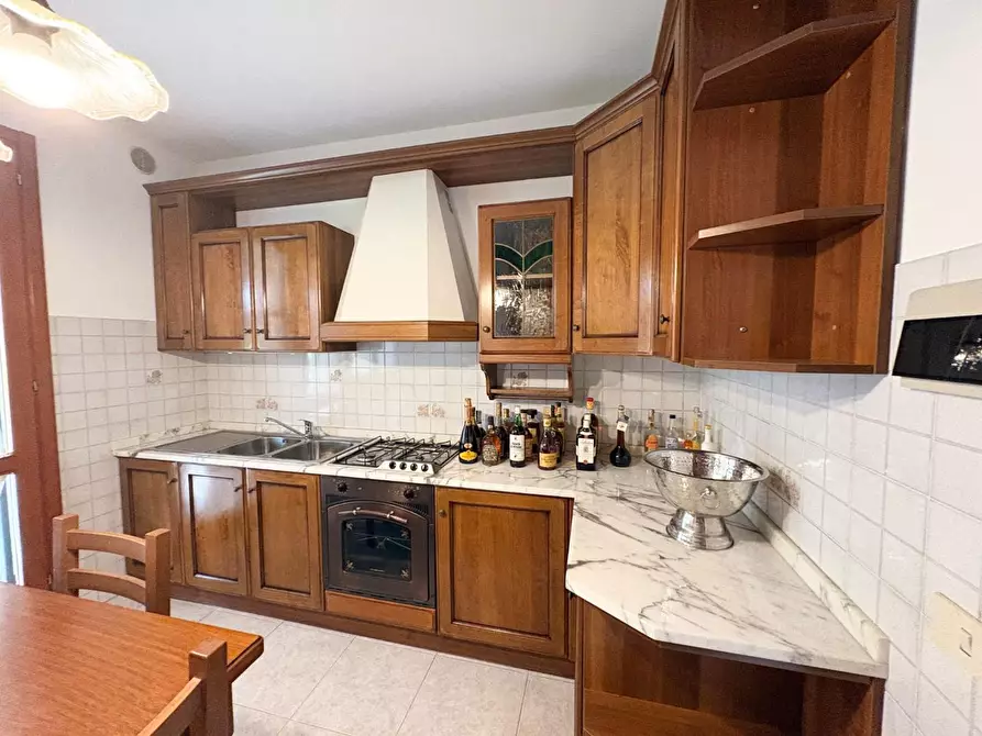 Immagine 10 di Appartamento in vendita  a Empoli