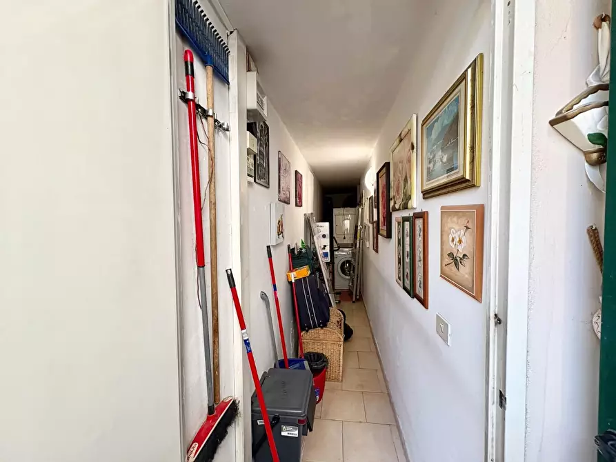 Immagine 30 di Appartamento in vendita  a Empoli