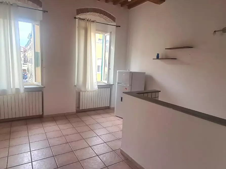 Immagine 1 di Appartamento in vendita  a Livorno